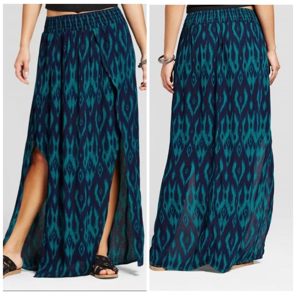 NWT Formal Rayon Green/Navy Print Maxi Skirt Open at the sides